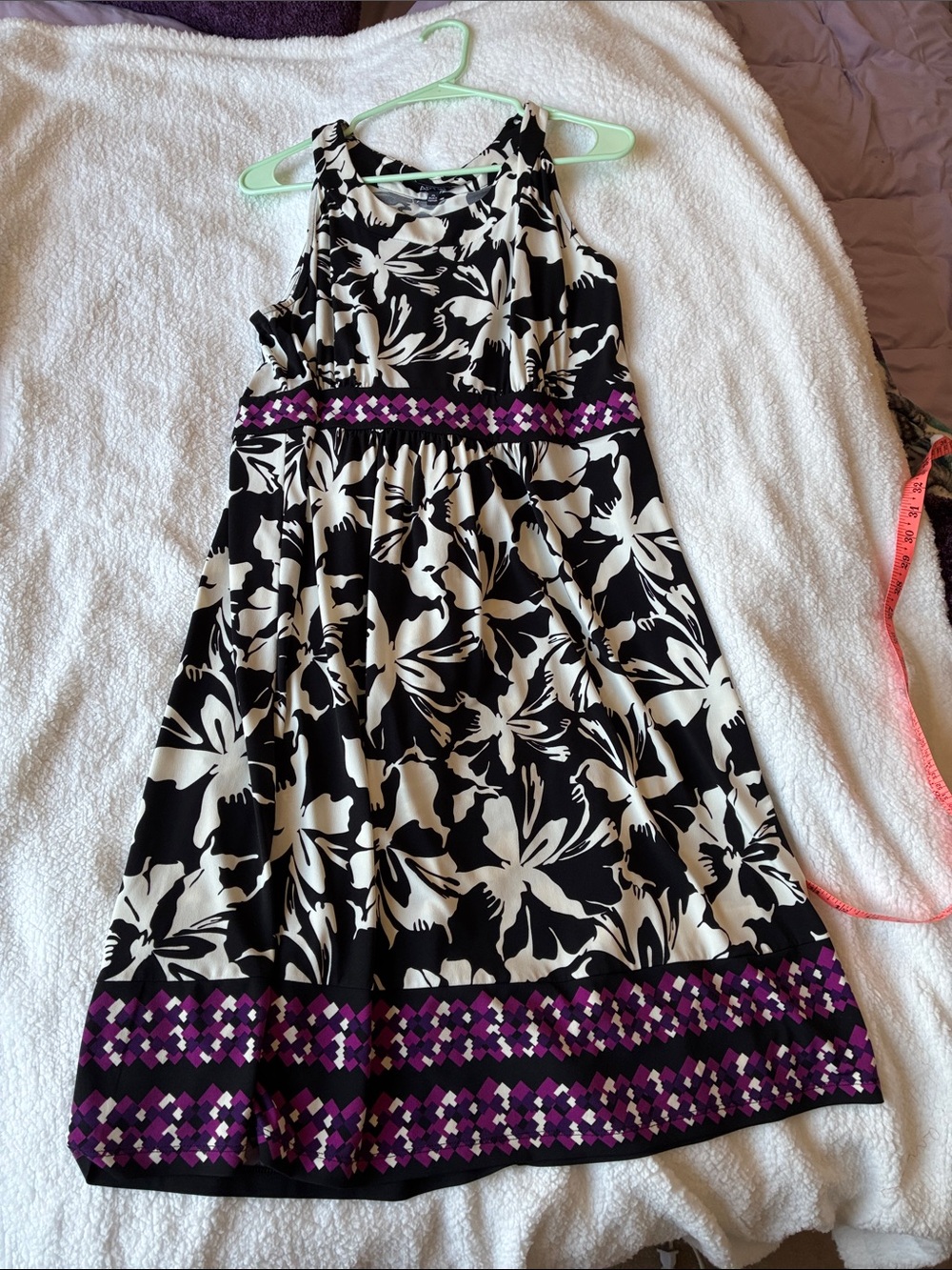 Apt. 9 Floral Dress with Purple Trim, size xl